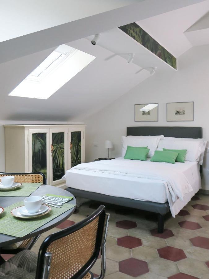 Villa Crochat โกโม ภายนอก รูปภาพ