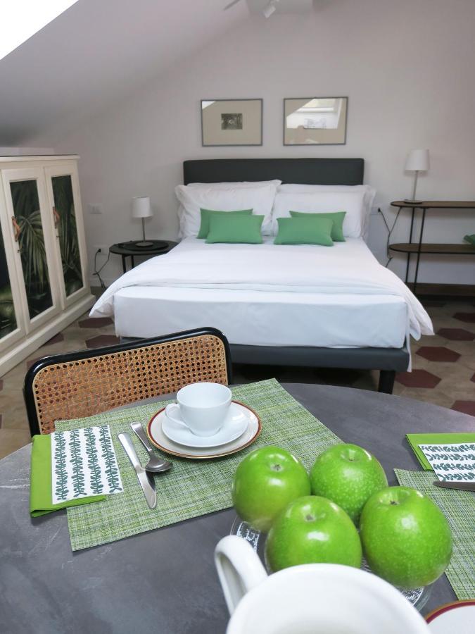 Villa Crochat โกโม ภายนอก รูปภาพ